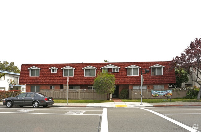 Building Photo - Chateau Beau Apartments