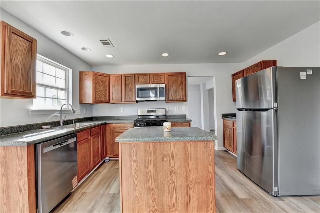 Building Photo - 831 New Liberty Way