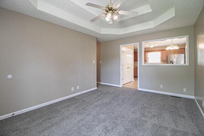 Building Photo - 101 Monarch Ln