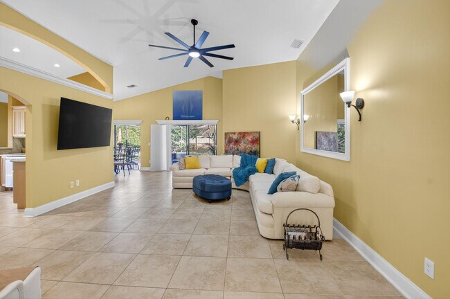 Building Photo - 190 Temple Ave