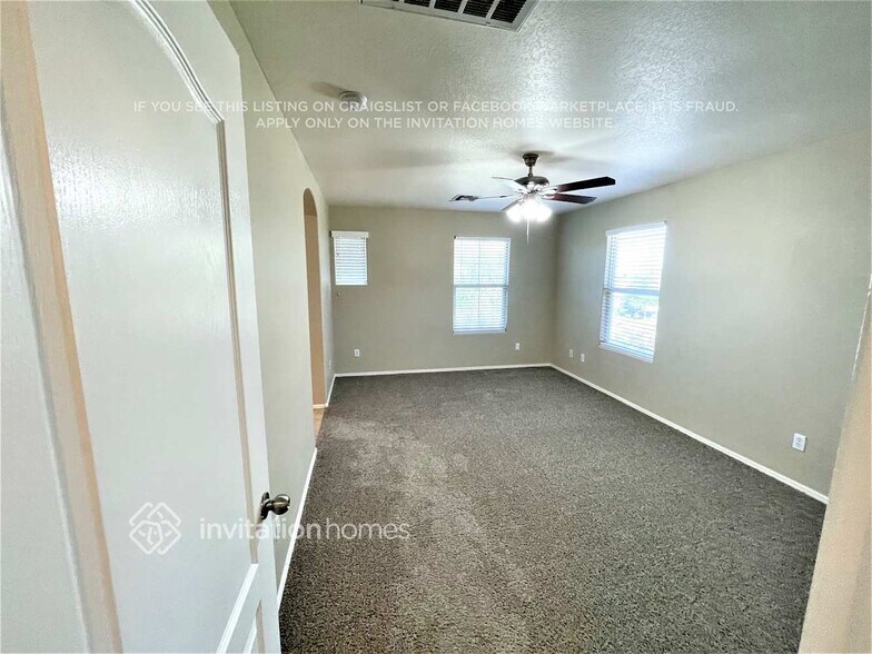 Building Photo - 2974 N Clanton St