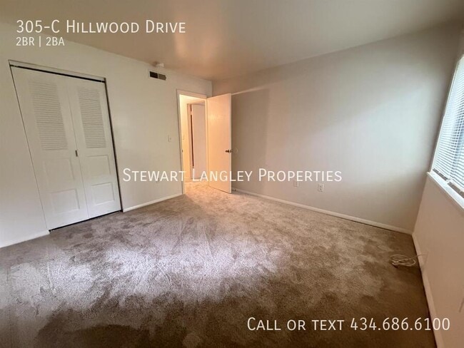 Building Photo - 305 Hillwood Dr