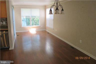 Building Photo - 178 Goldsborough Dr