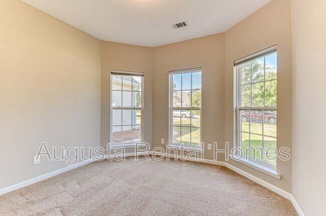 Building Photo - 812 Oshields Ct