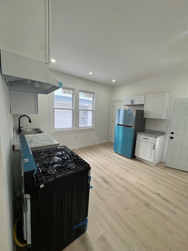 Building Photo - 3457 N 2nd St