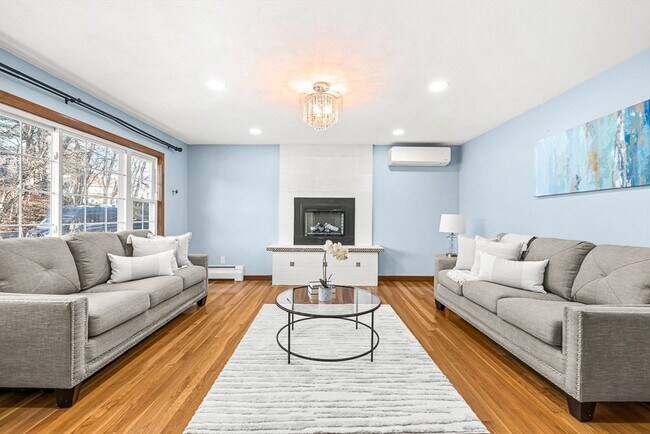 Building Photo - 35 Fells Ave Terrace