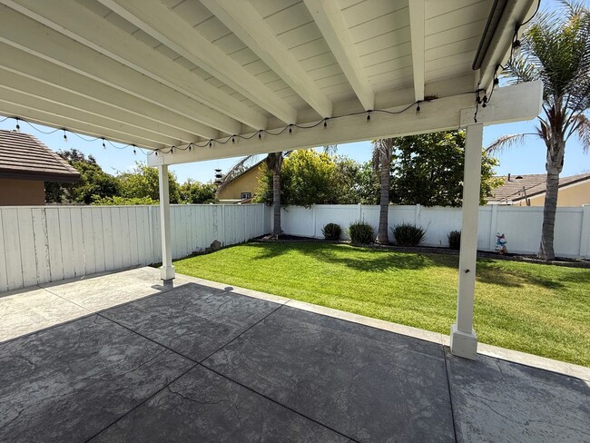 Building Photo - Beautiful home in Oxnard, CA