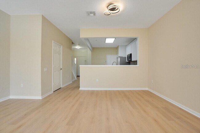 Building Photo - 3393 Shallot Dr