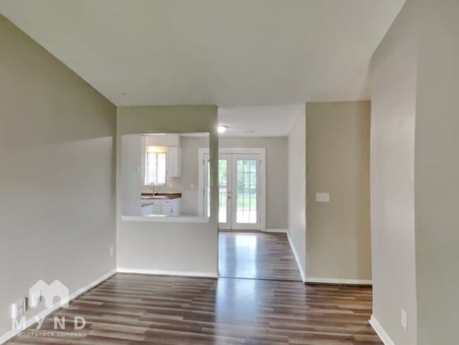 Building Photo - 3035 Falcon Bridge Dr