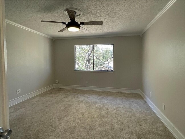 Building Photo - 11470 Bristle Oak Trail