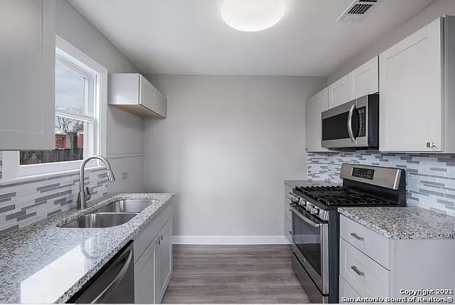 Building Photo - 1818 W Ridgewood Ct