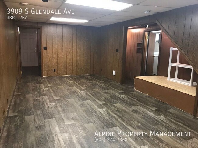 Building Photo - 3 Bed/2 Bath House For Rent!!