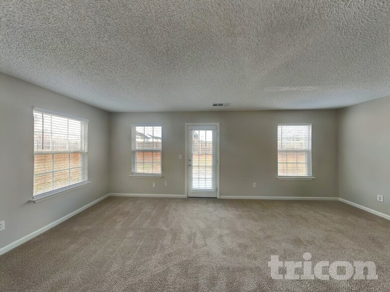 Building Photo - 11842 Registry Blvd