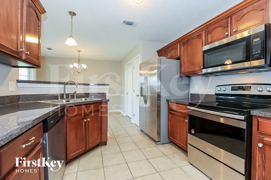 Building Photo - 8117 Bostic Dr