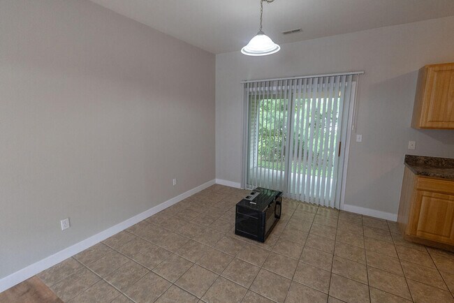 Building Photo - 1633 Citadel Dr