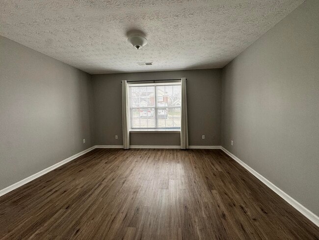 Building Photo - 4228 Hampton Ridge