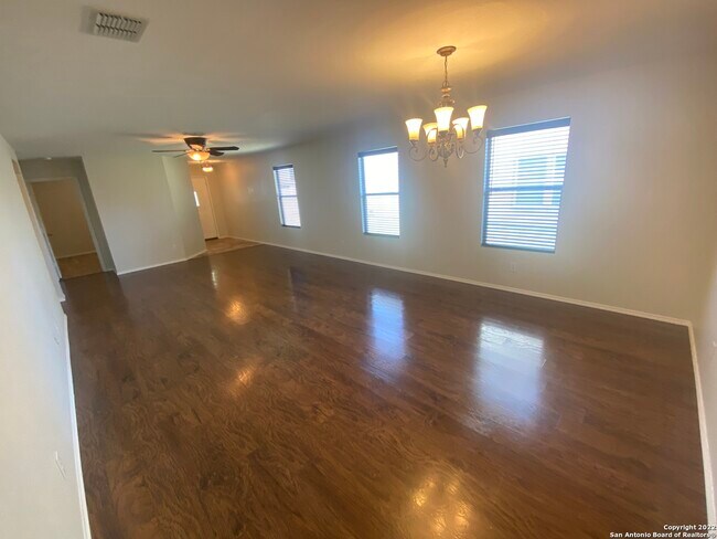Building Photo - 16407 Runaway Crown