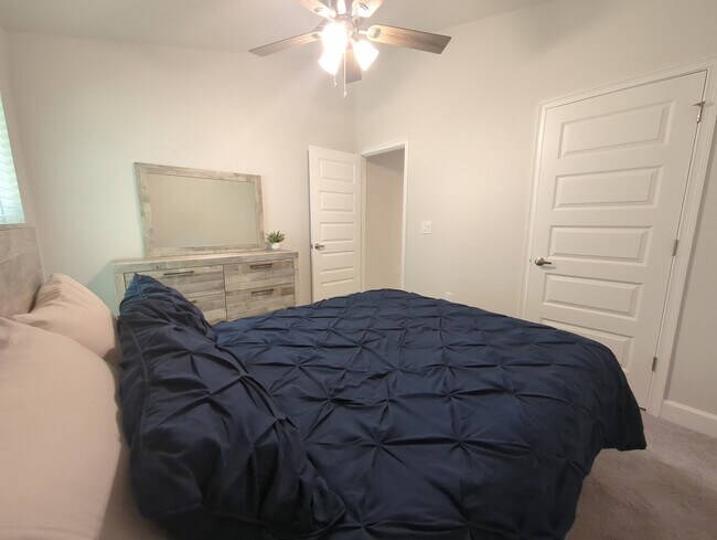 Building Photo - 980 Ibis Cir