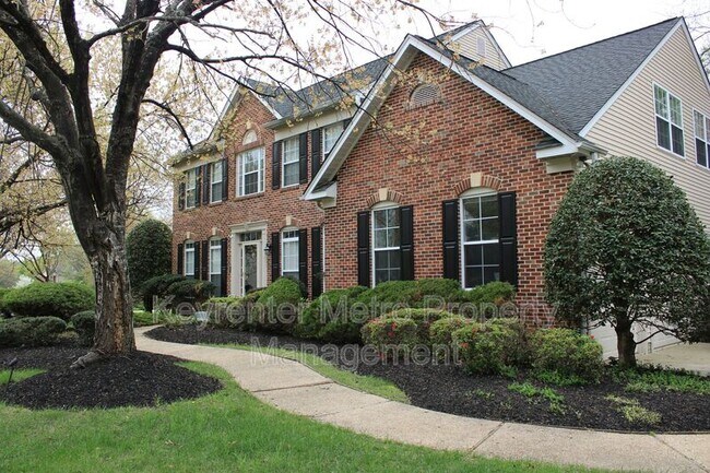Building Photo - 1614 Albert Dr