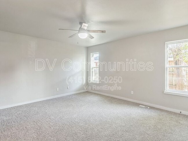Building Photo - 3408 Oak Grove Dr