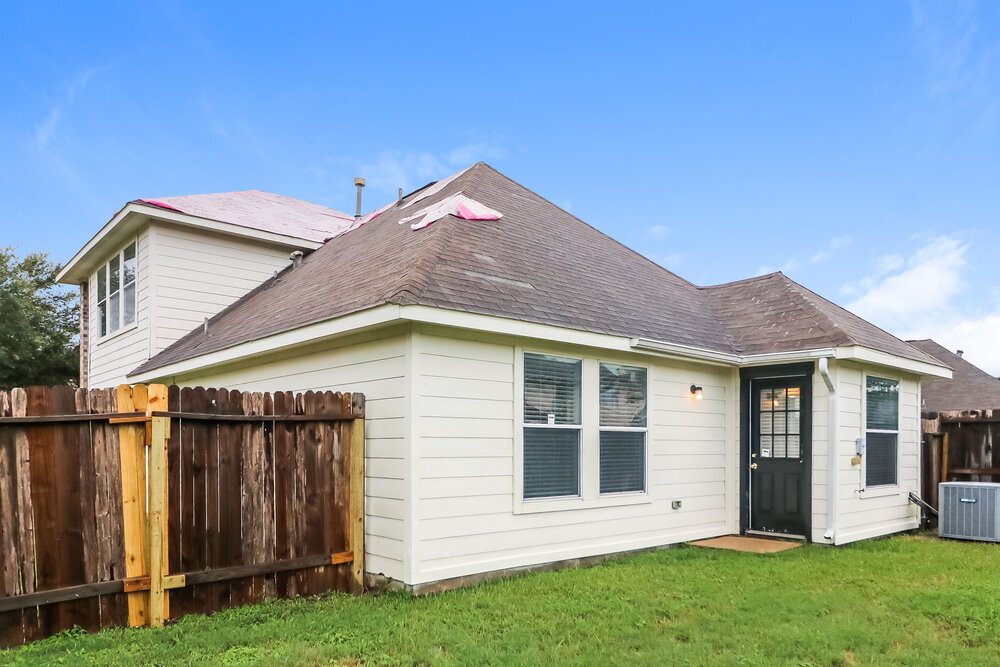 Building Photo - 14227 Noahs Landing Ln