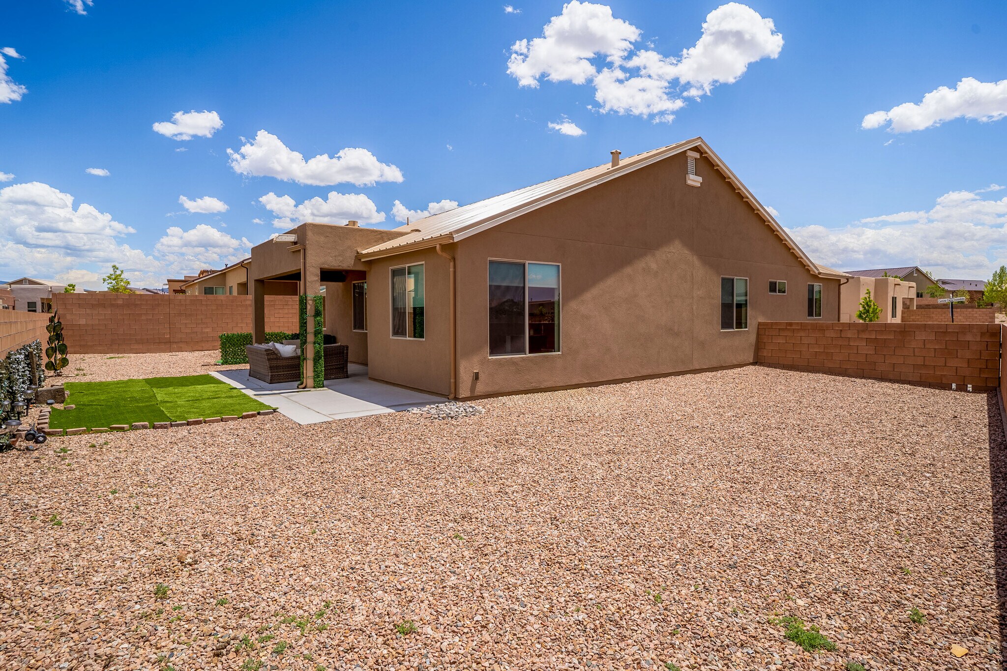 Building Photo - 1 Camino Cerro Escondido