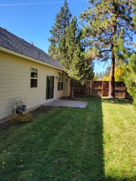 Building Photo - 61158 Kepler St