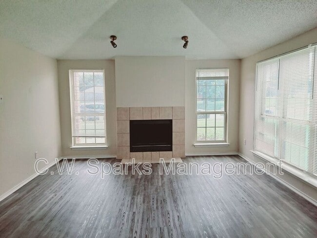 Building Photo - 926 Westover Dr