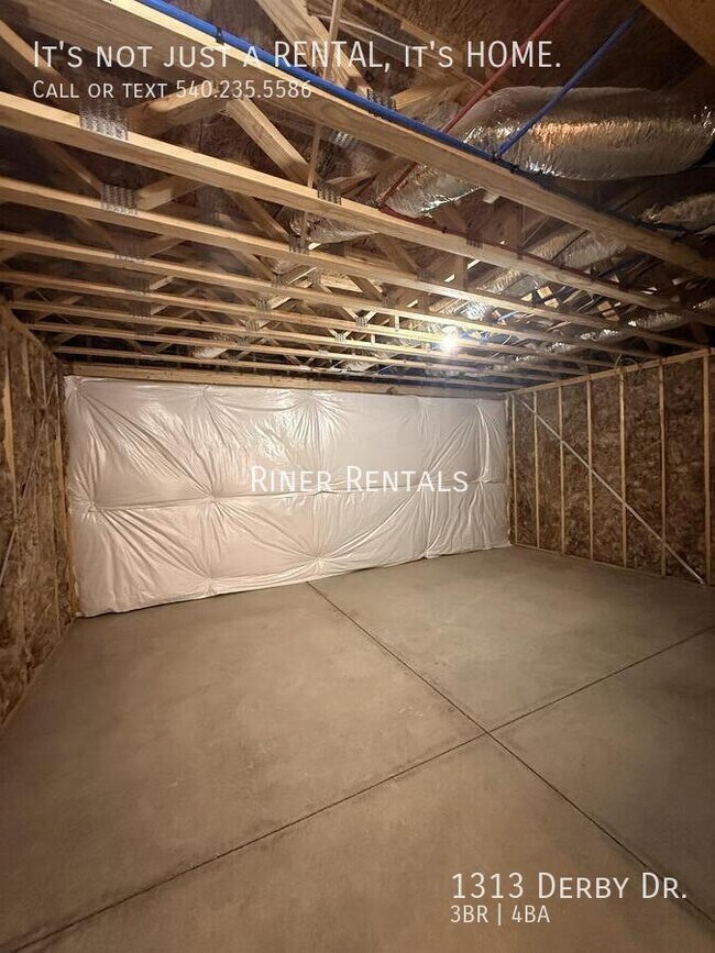 Building Photo - 1313 Derby Dr