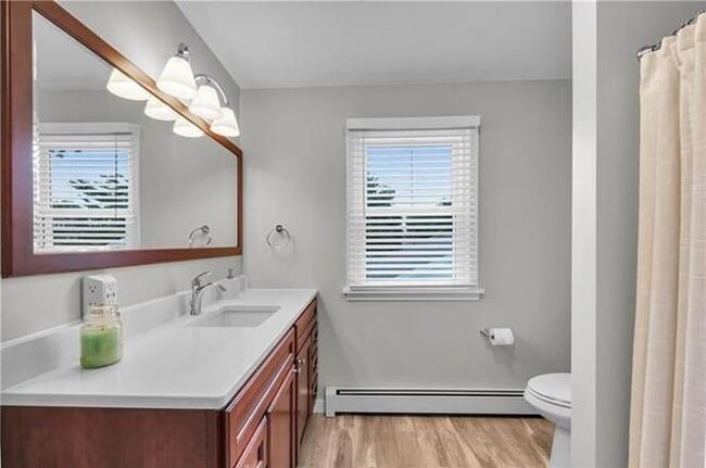 Building Photo - 2744 Helen St