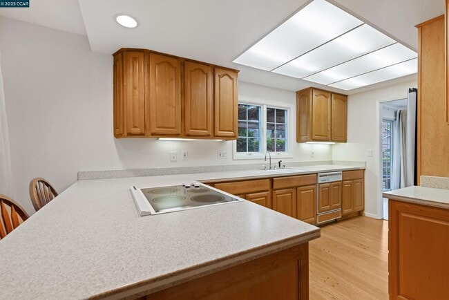 Building Photo - 2201 Quiet Pl Dr