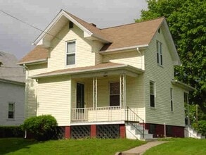 Building Photo - **Cranston Three Bed Single Family - $2,495**