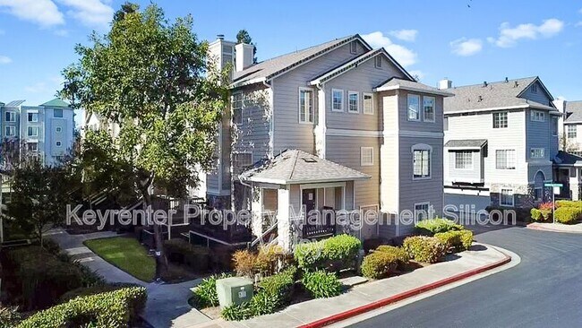 Building Photo - 1889 Kobuk Valley Common