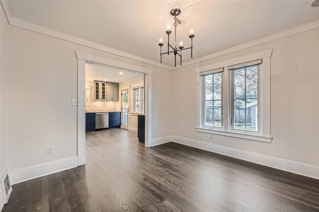 Building Photo - Beautiful Remodeled House with Fenced Yard in Maple Leaf