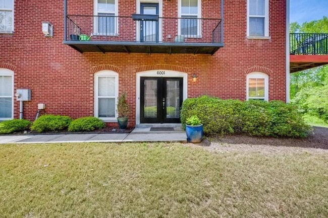 Building Photo - 6001 Brookside Oak Cir