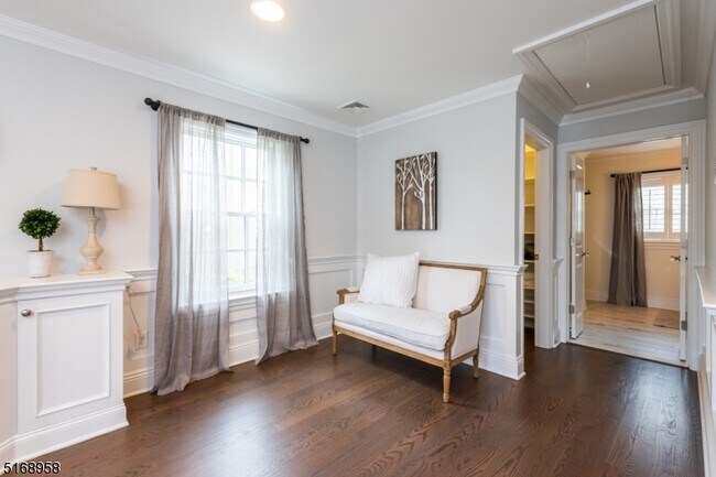 Building Photo - 309 Sleepy Hollow Ln