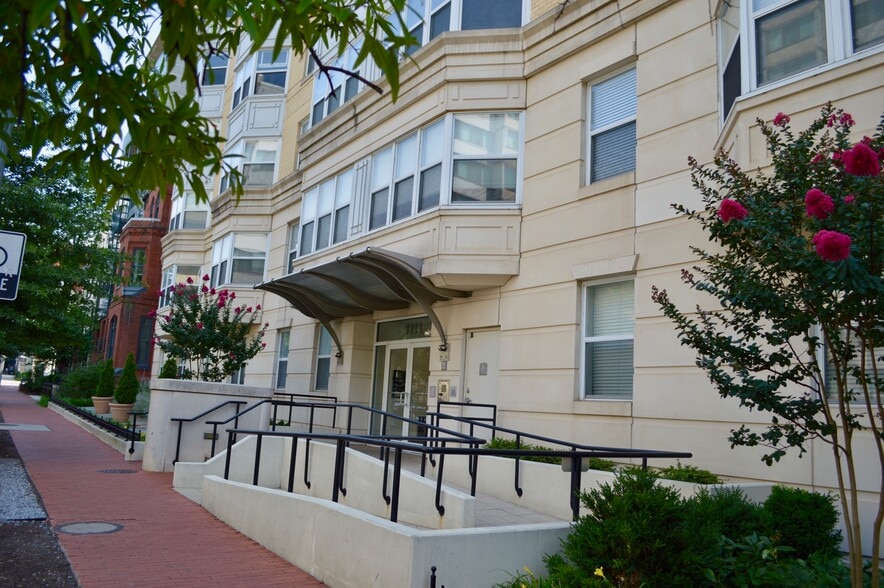 Building Photo - 1111 11th St NW