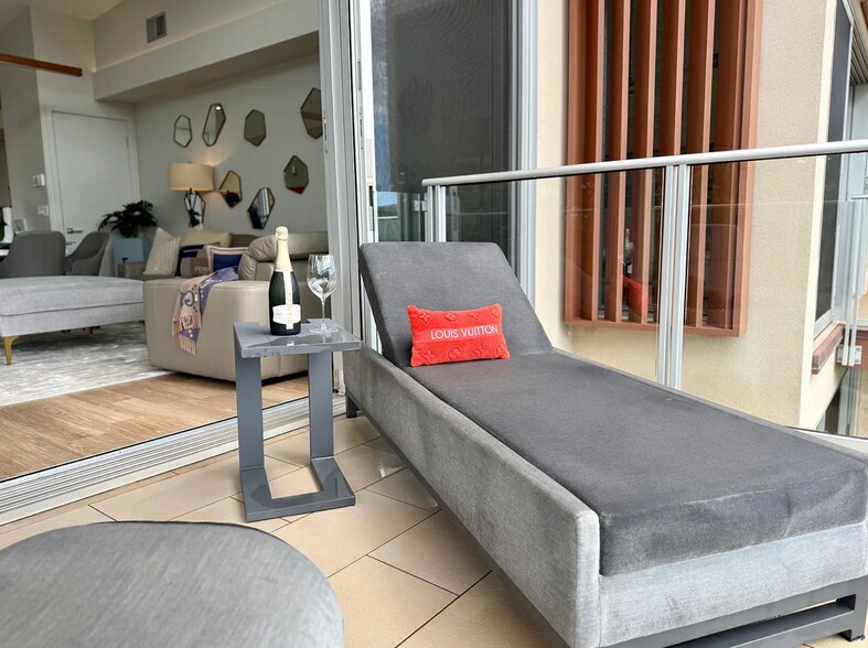 Building Photo - 197 Holokahiki Ln