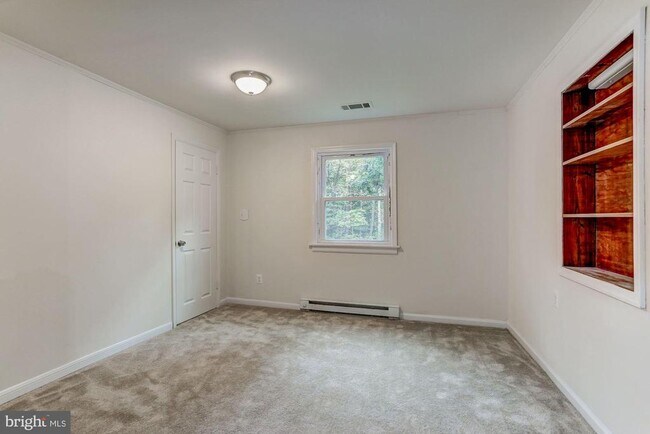 Building Photo - 13715 Orlando Rd