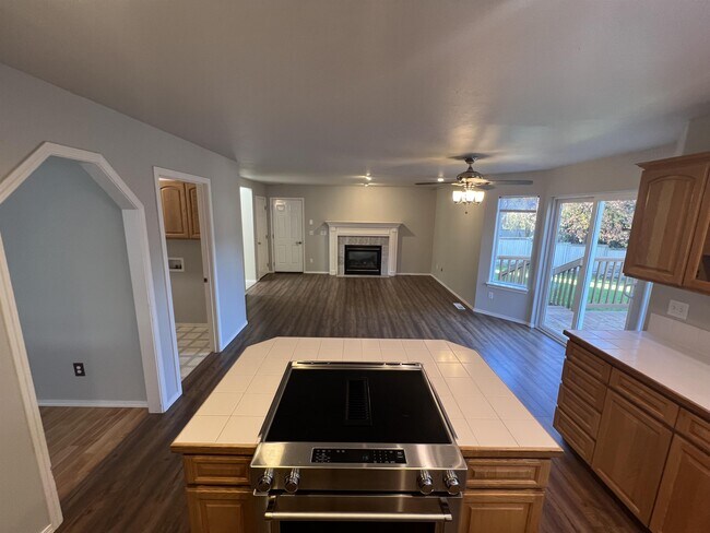 Building Photo - 9408 Cook Ct NE