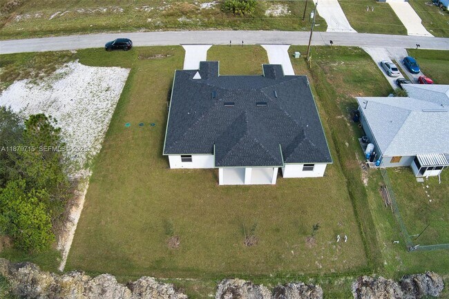 Building Photo - 4417 28th St SW