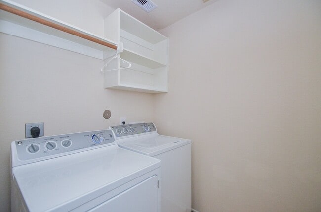 Building Photo - 24542 Folkstone Cir