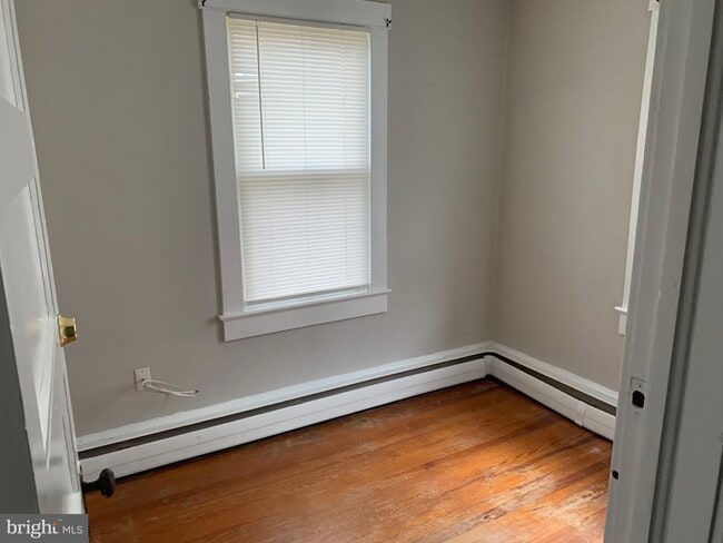 Building Photo - 559 Hillman Dr