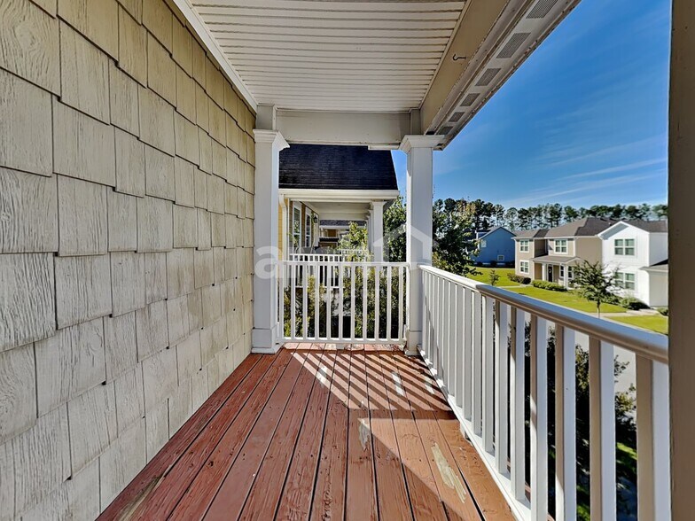 Building Photo - 515 Flat Rock Ter