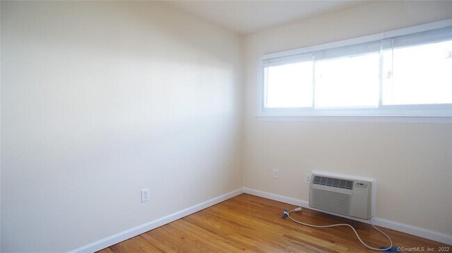 Building Photo - 24 Ferris Ave