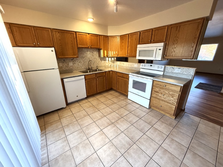 Building Photo - 3006 Illinois Ave