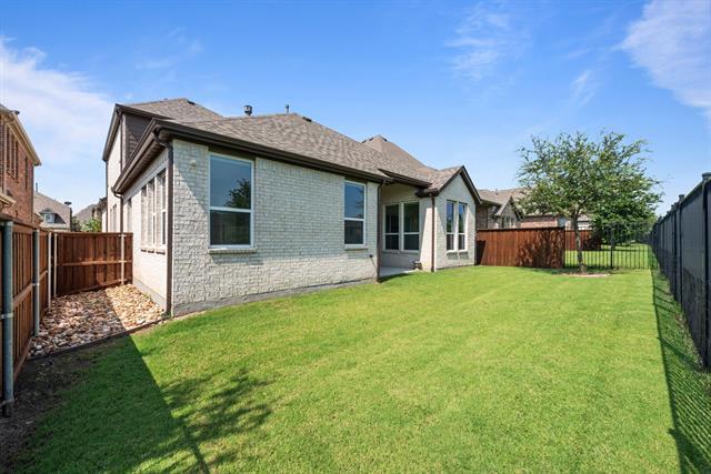 Building Photo - 8704 Pine Valley Dr