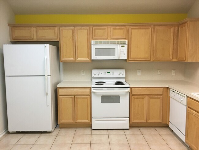 Building Photo - 5508 Lilywood Ln