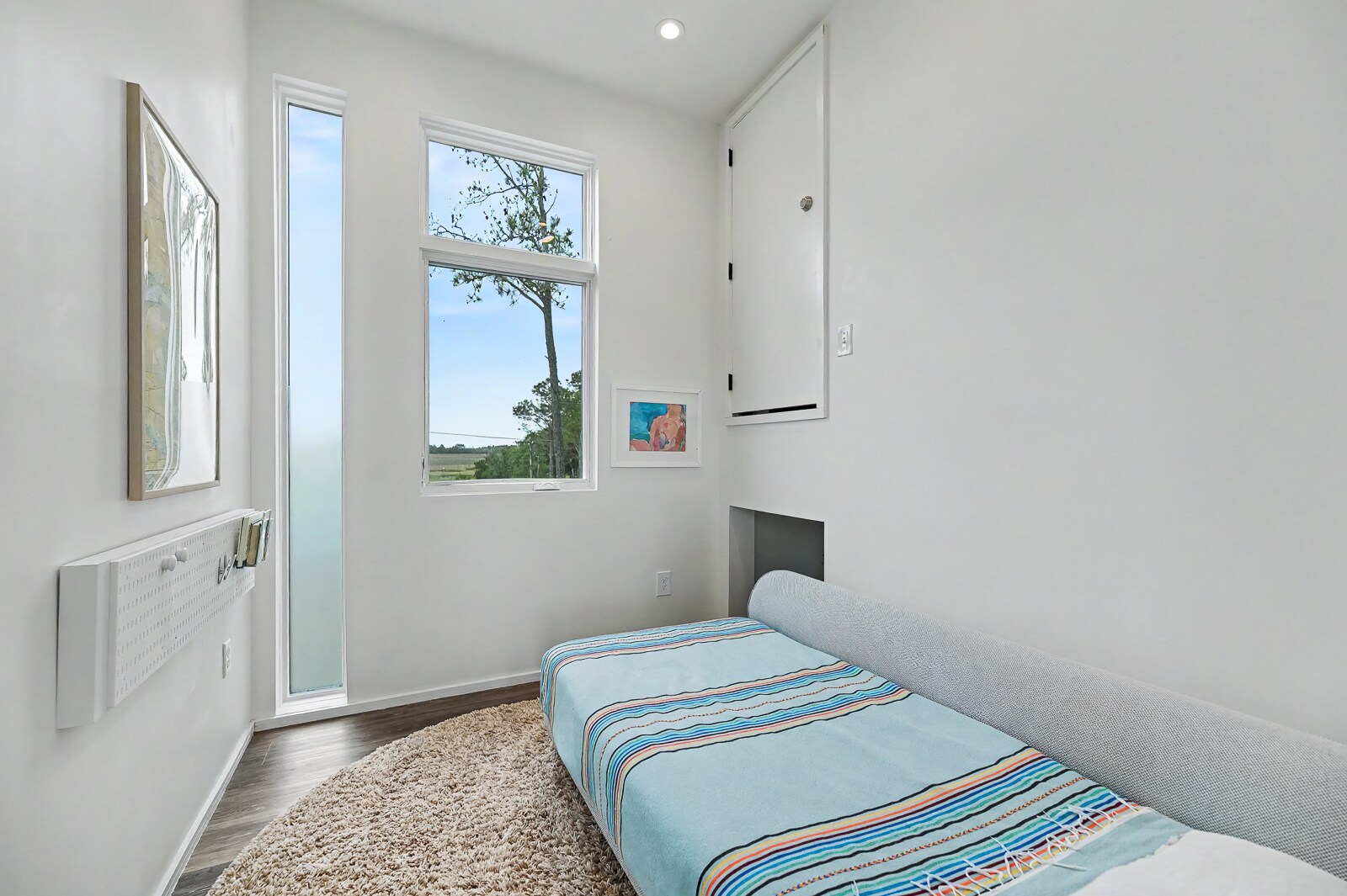 Sofa Bed - 2179 Sol Legare Rd