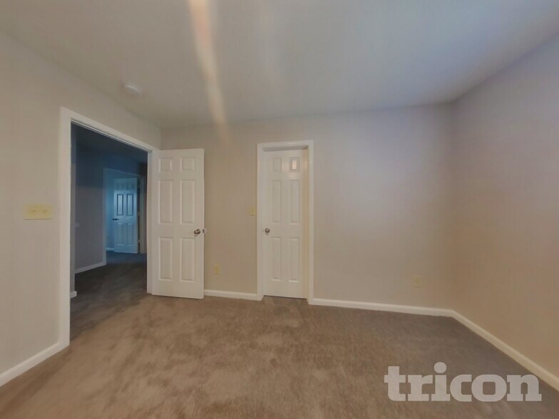 Building Photo - 1228 Saticoy Ct